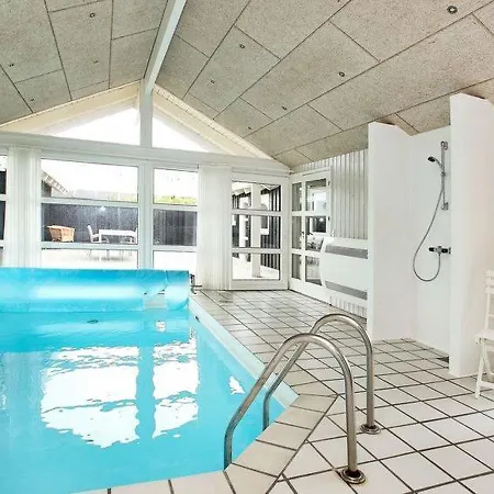 Prázdninový dům Sleeps 8 Pool Wifi Løkken