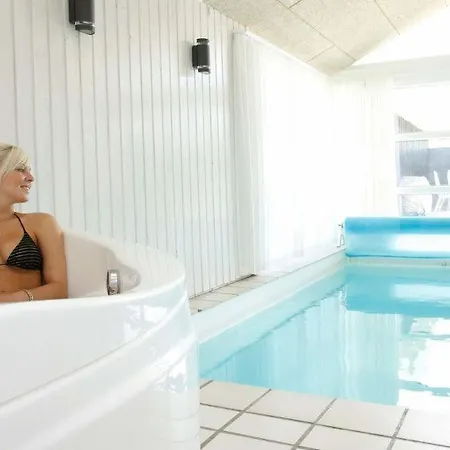 Sleeps 8 Pool Wifi